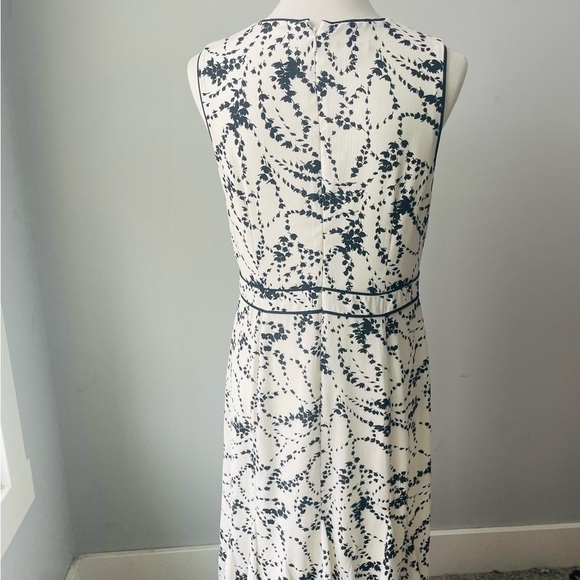 Talbots Floral Flounce Black and White Hem Dress - Picture 4 of 7